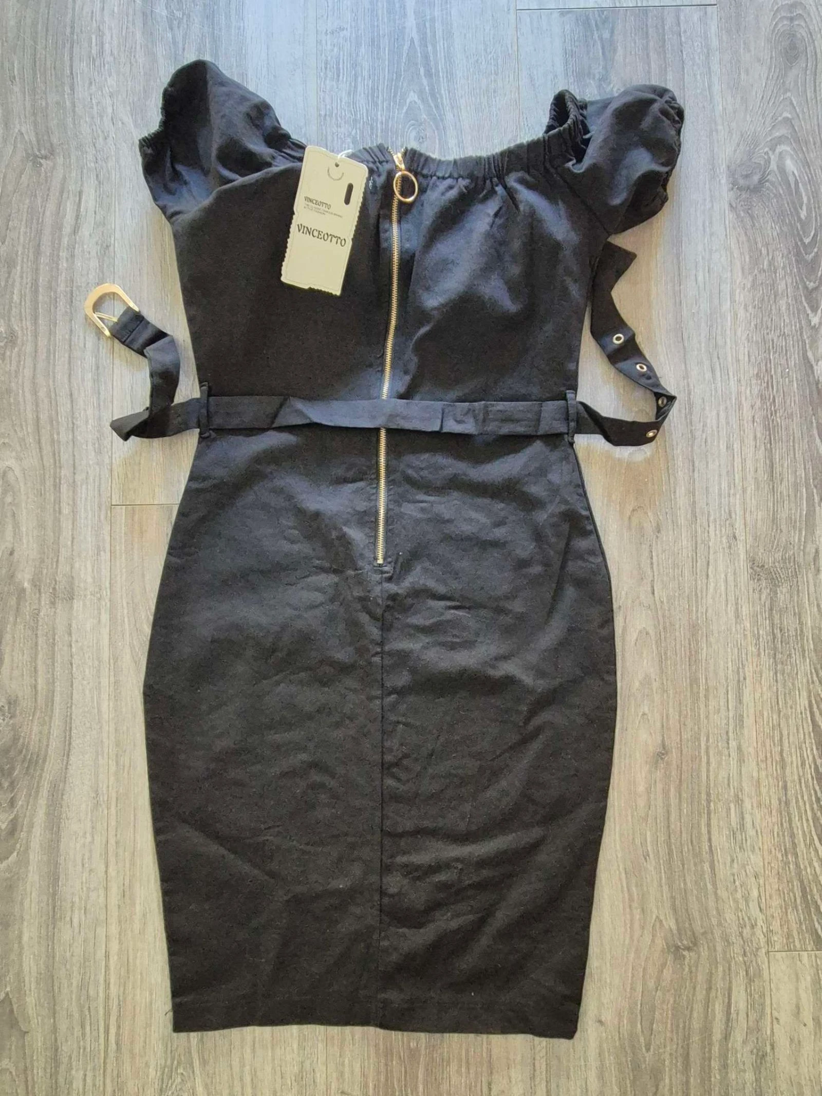 Zwarte kokerjurk met riem – photo 3